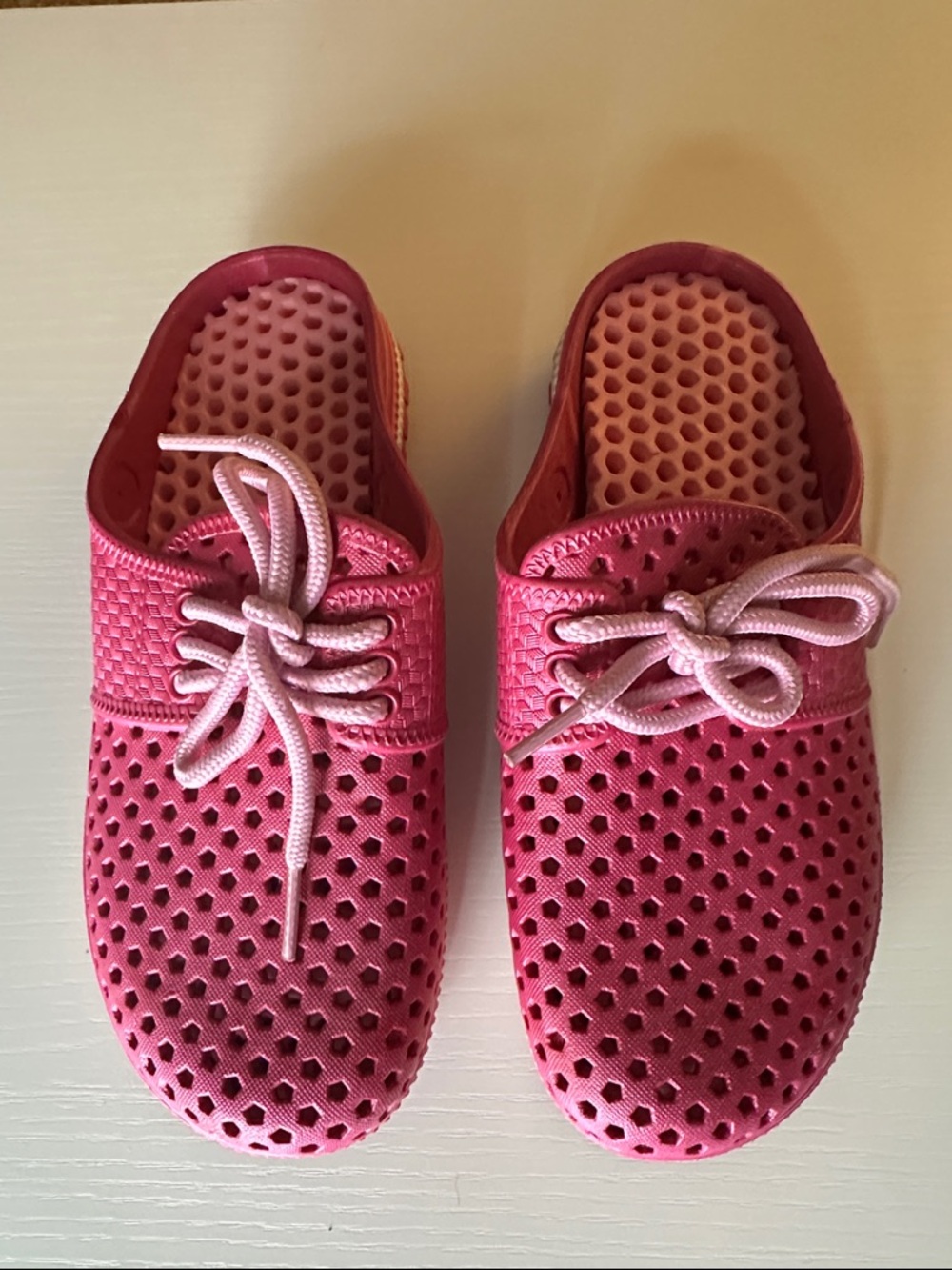 Kids Pink Slip-On Clogs with waterproof material